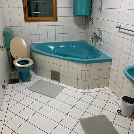 Vista Dubica アパート